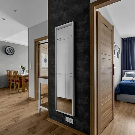 Bemowo Two-bedrooms - 52m2, Parking, Loggia - By Rentujemy * 바르샤바