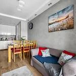 Bemowo Two-bedrooms - 52m2, Parking, Loggia - By Rentujemy Appartement