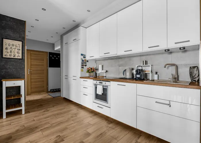 Apartment Bemowo Two-bedrooms - 52m2, Parking, Loggia - By Rentujemy Warschau