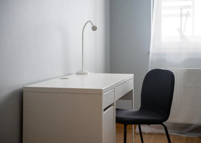 Bemowo Two-bedrooms - 52m2, Parking, Loggia - By Rentujemy 아파트