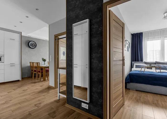 Bemowo Two-bedrooms - 52m2, Parking, Loggia - By Rentujemy * 바르샤바