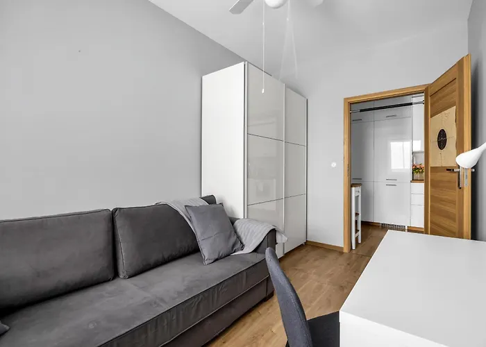 Bemowo Two-bedrooms - 52m2, Parking, Loggia - By Rentujemy 아파트 *